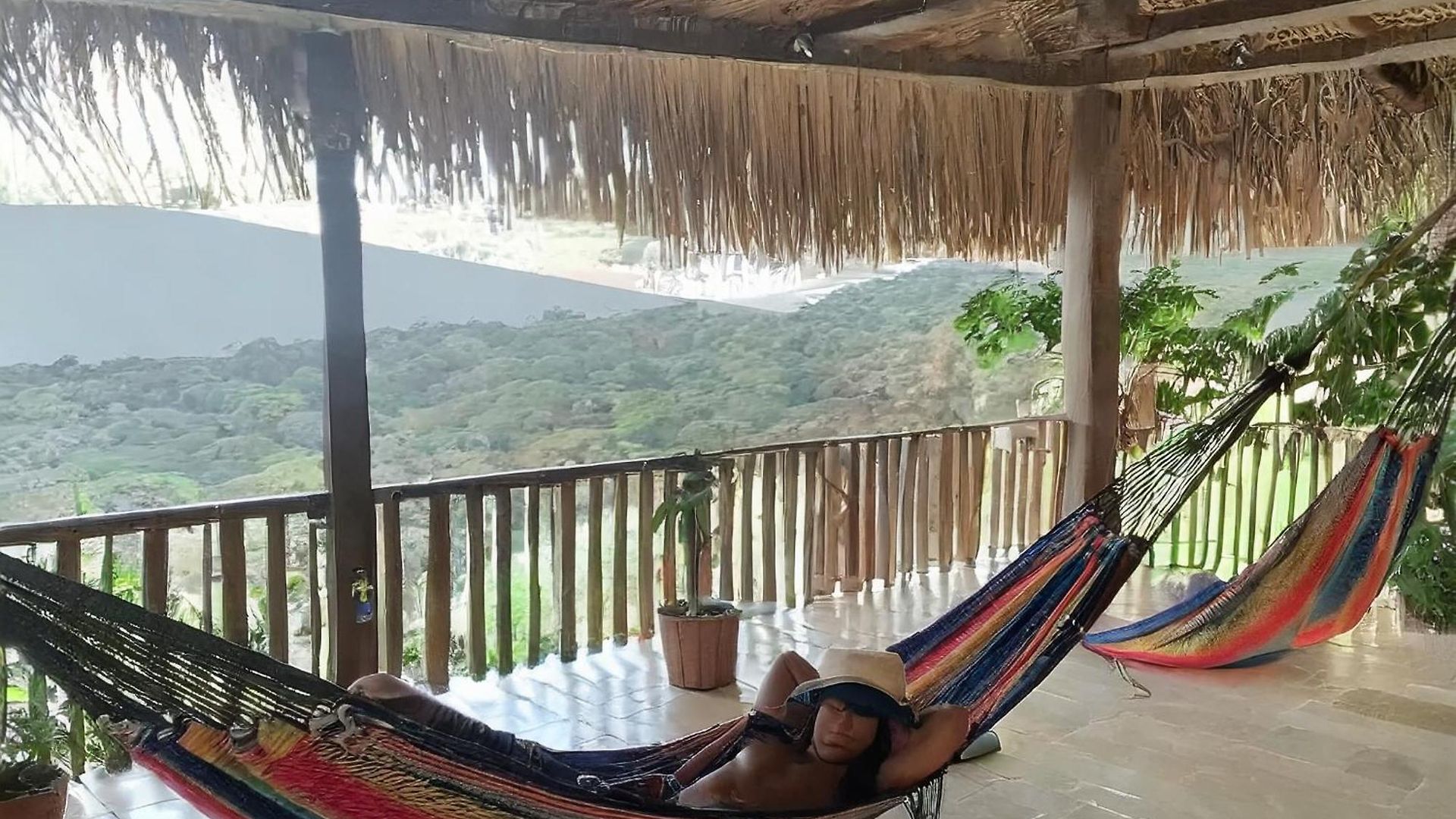 Punta Arena Ecohostal & Ecofit - Your Eco-conscious Oasis Pensión Cartagena