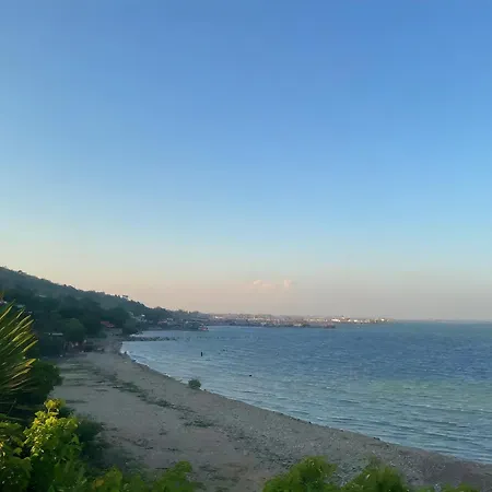Punta Arena Ecohostal & Ecofit - Your Eco-conscious Oasis * Cartagena