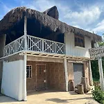 Punta Arena Ecohostal & Ecofit - Your Eco-Conscious Oasis